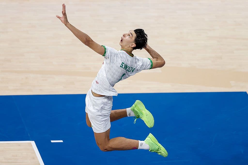 Симеон Николов и Локомотив Новосибирск преклониха глава пред шампиона Зенит