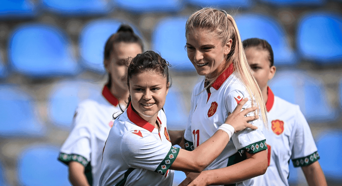 Момичетата на България U19 вкараха десет на Армения 