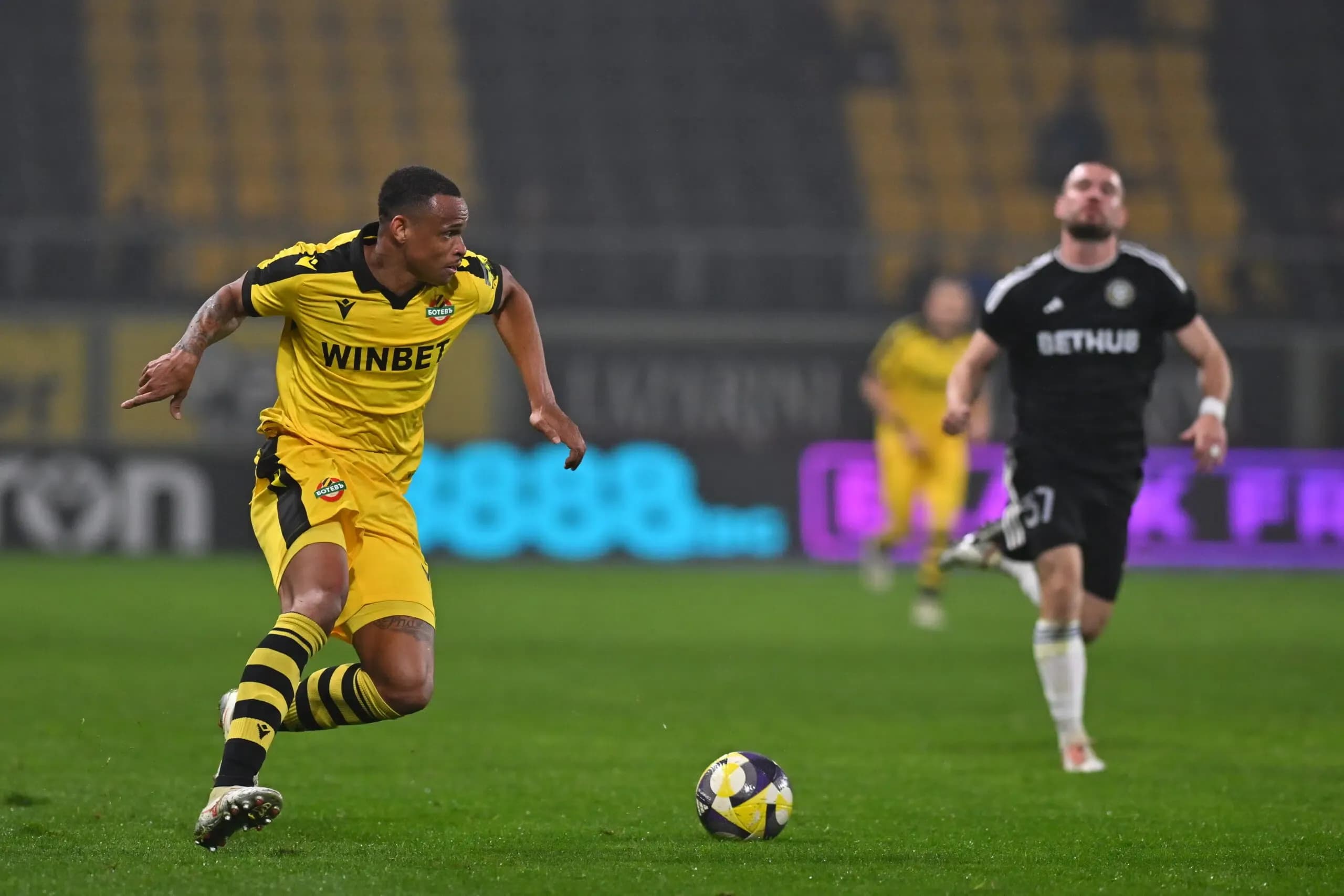 Какво да очакваме от бг футбол 14.04