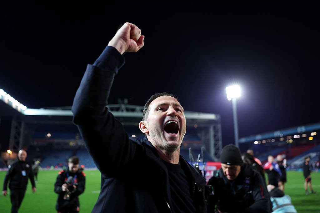 Ковънтри се завръща във Висшата лига след 25 години отсъствие.