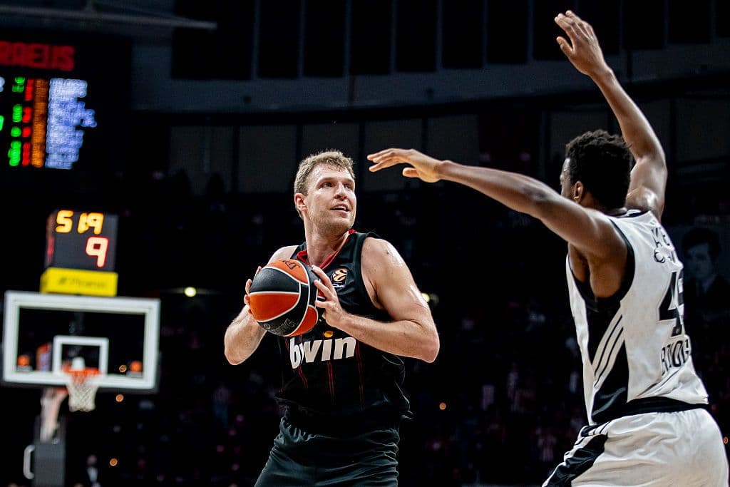 Везенков №1 в Евролигата: българинът доминира през сезона