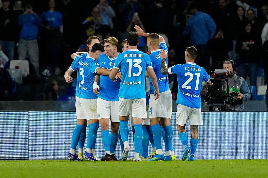 Наполи с гръмка победа за мястото си в топ 4