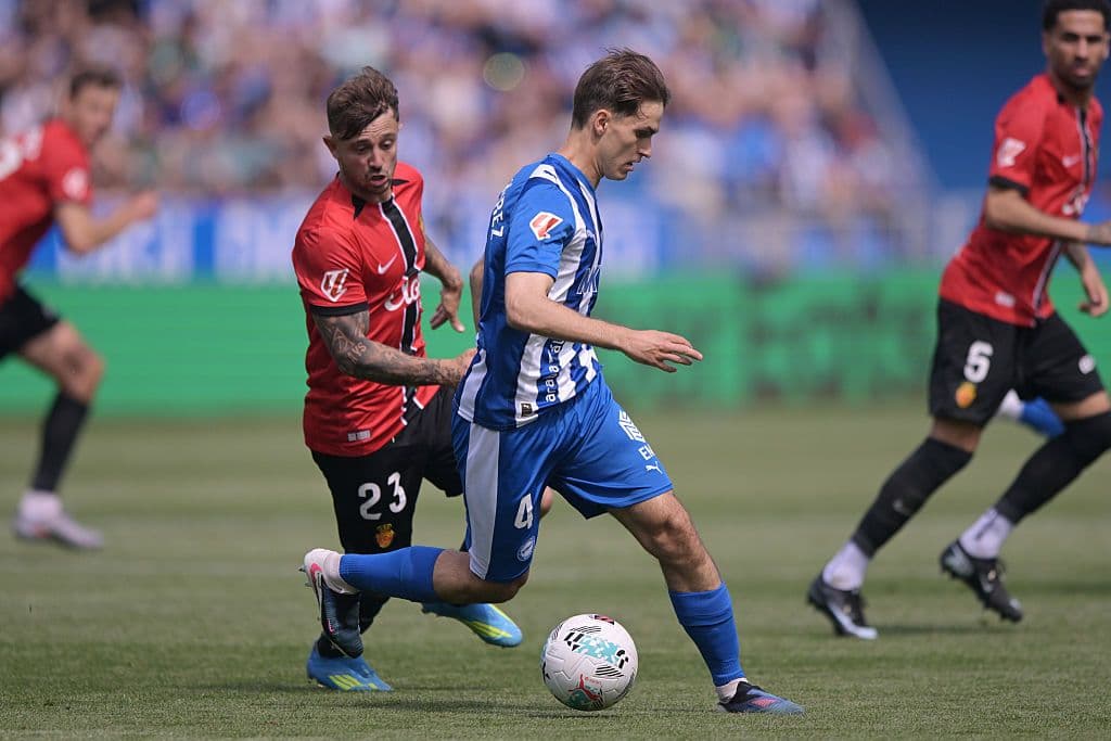 Депортиво Алавес се измъква от зоната на изпадащите