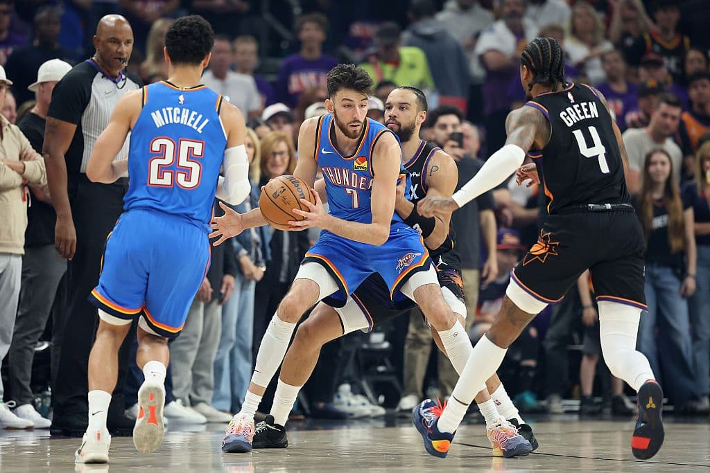 Оклахома поведе с 3:0 срещу Финикс