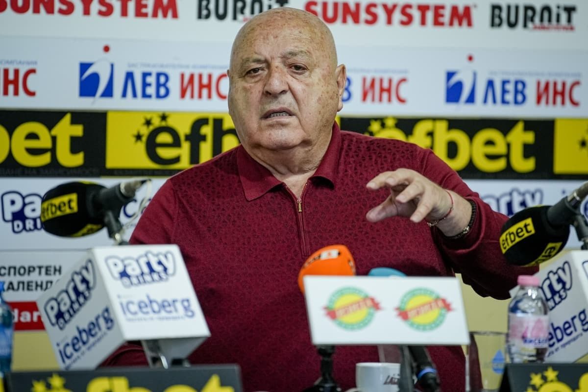 Венци Стефанов: Продавам Славия!