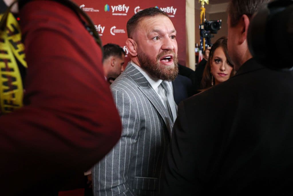 МакГрегър се завръща в UFC на 11 юли