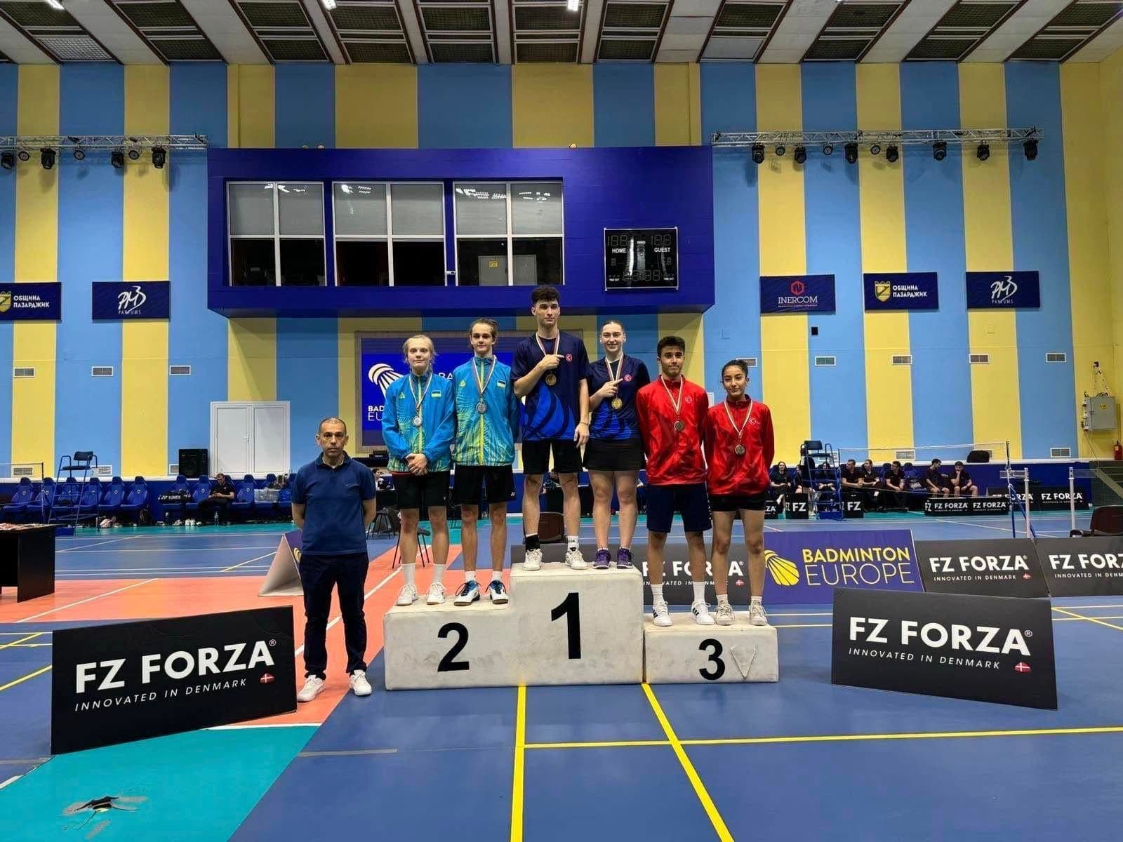 Пазарджик събра елита на световния младежки бадминтон