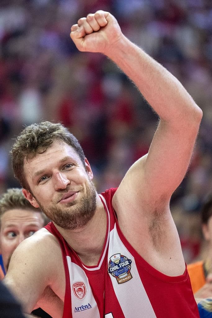 След КЕШ и титлата в Гърция: Александър Везенков грабна и наградата на играчите за №1 в Европа