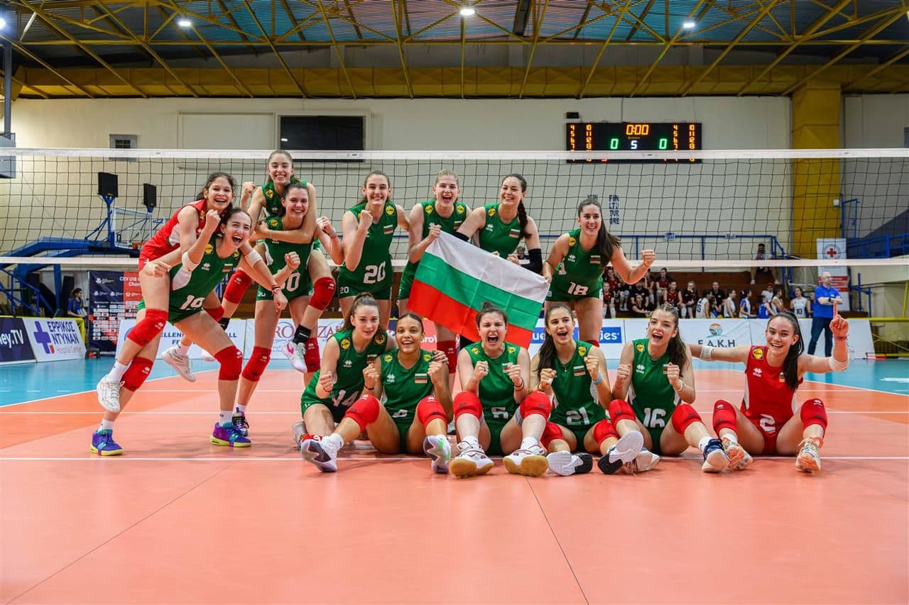 България U18 загуби от Франция на Европейското първенство по волейбол