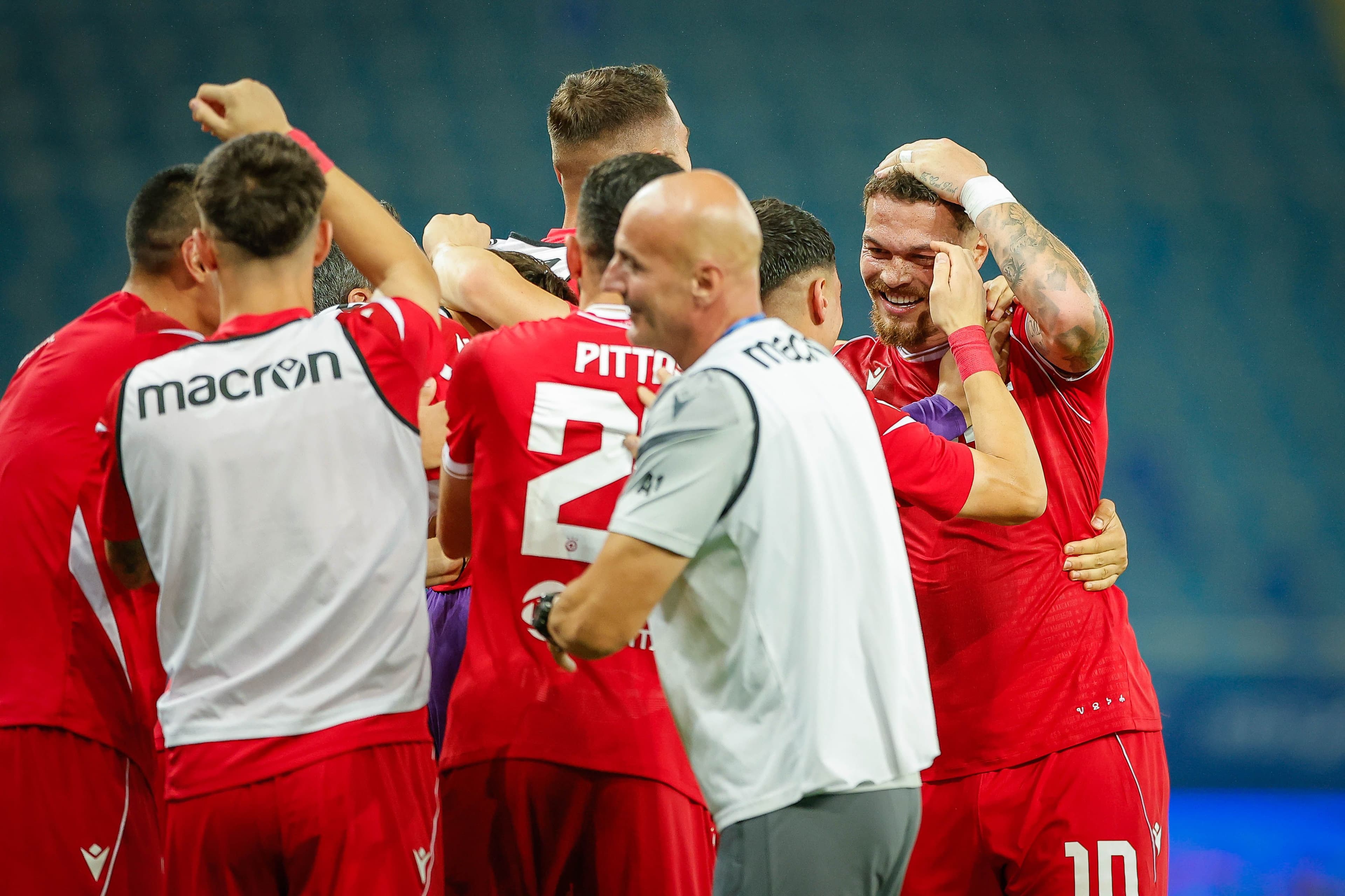 ЦСКА с един крак в плейофите на Лига Европа след 3:0 над Макаби