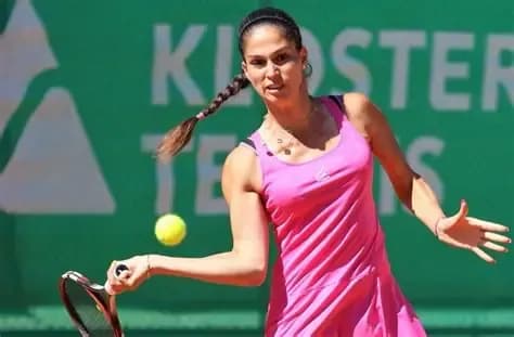 Изабелла Шиникова е на финал в Оренсе след драматична победа