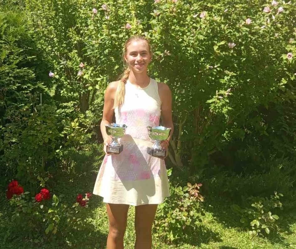 Рая Маркова триумфира с титла на двойки и игра финал на сингъл в Босна