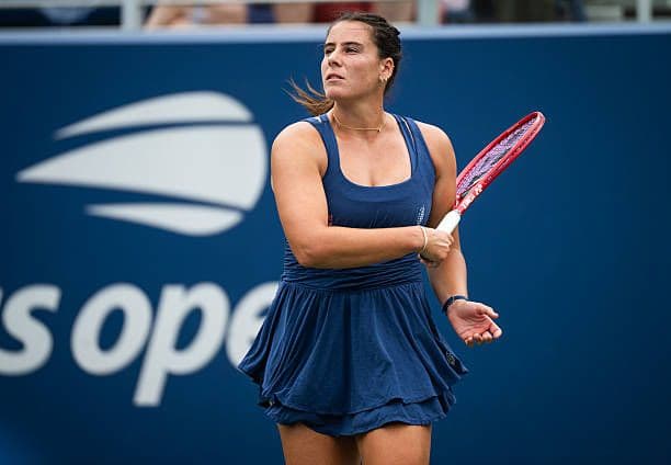 Ема Наваро победи Анна Калинская и ще играе на 1/4-финал на US Open