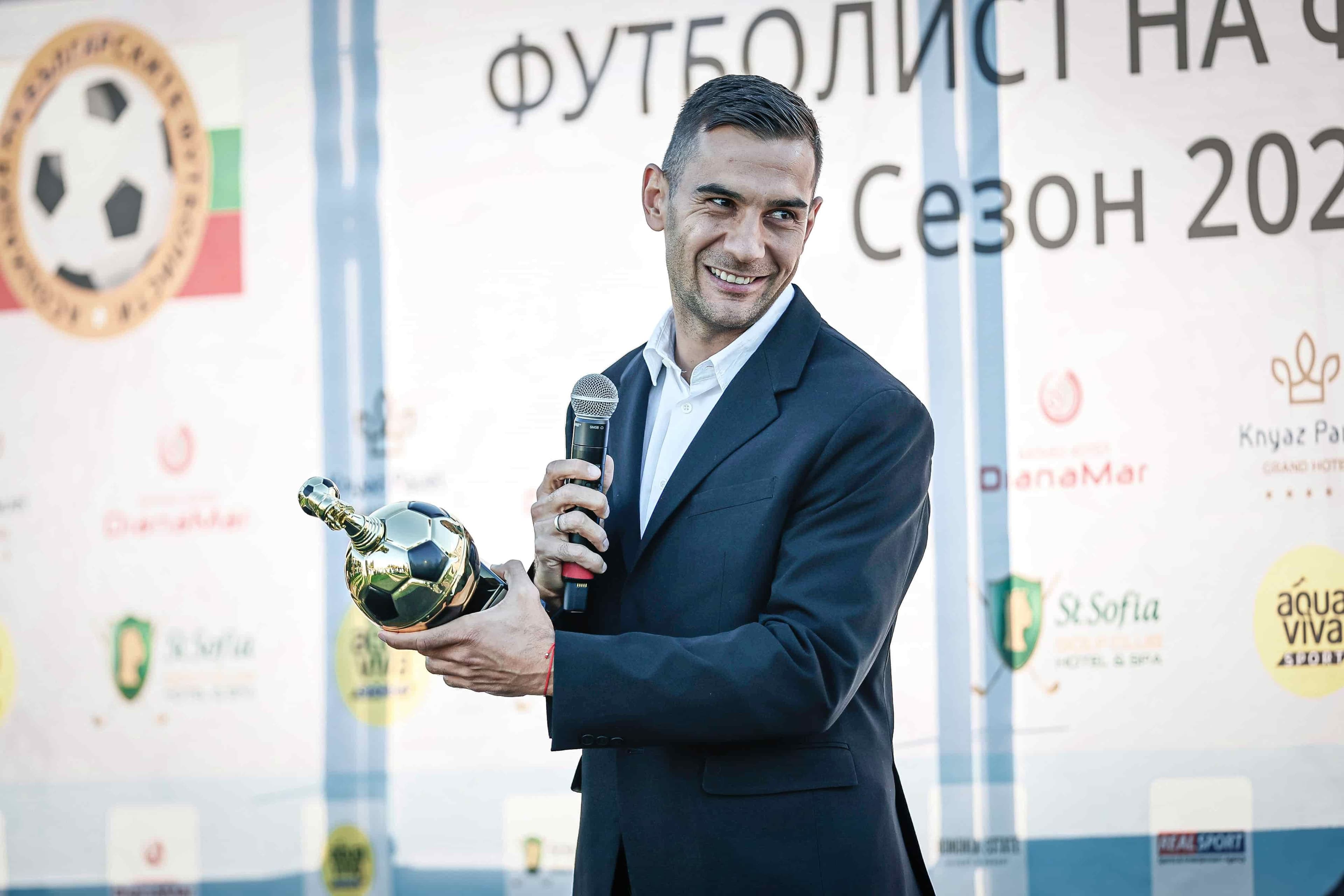Чочев е Футболист на футболистите за сезон 2025/26