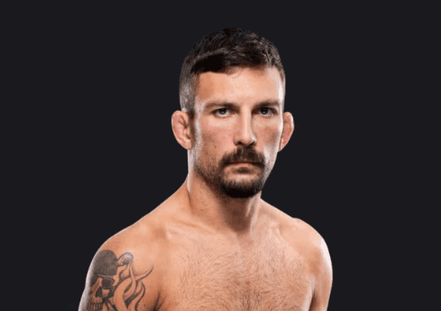 Чад Анхелигер се завръща в UFC след близо две години извън октагона